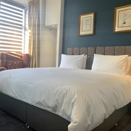 Bed and Breakfast The Gaydon Литам-Сент-Эннс Экстерьер фото