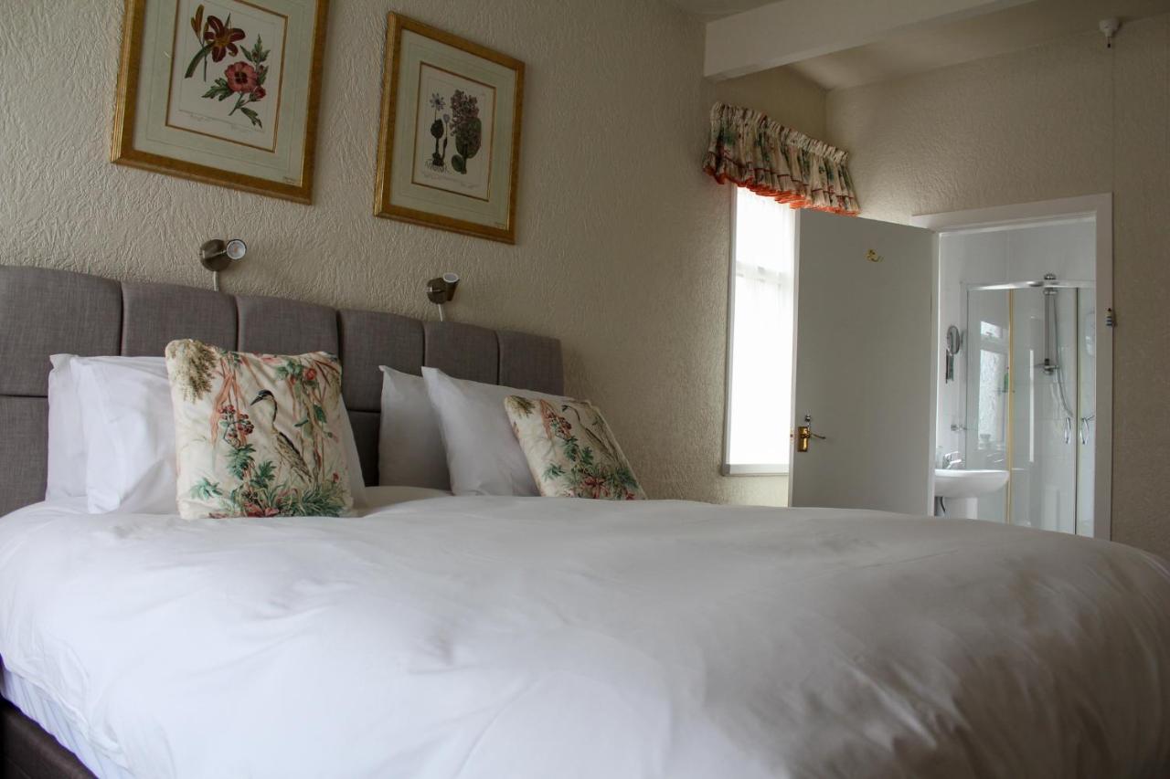 Bed and Breakfast The Gaydon Литам-Сент-Эннс Экстерьер фото