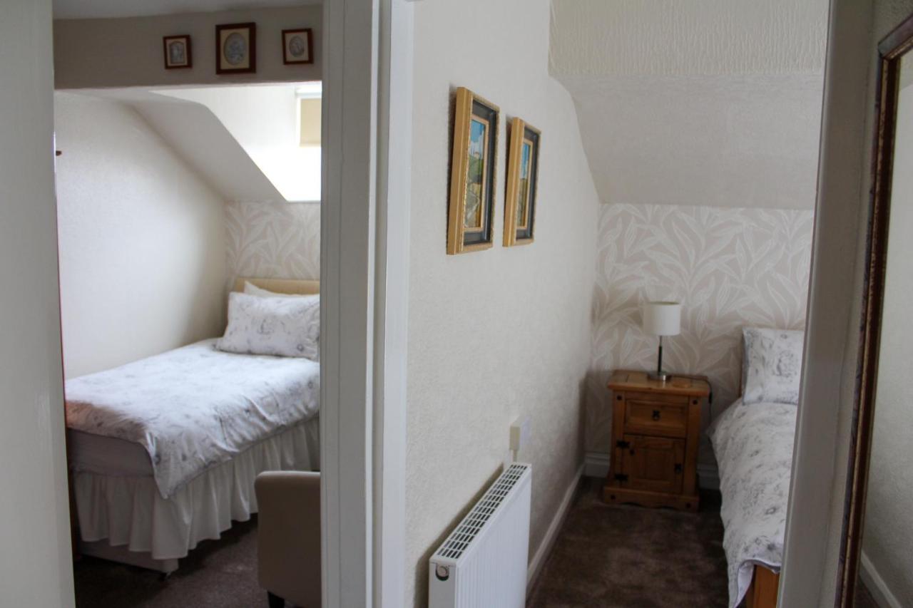 Bed and Breakfast The Gaydon Литам-Сент-Эннс Экстерьер фото