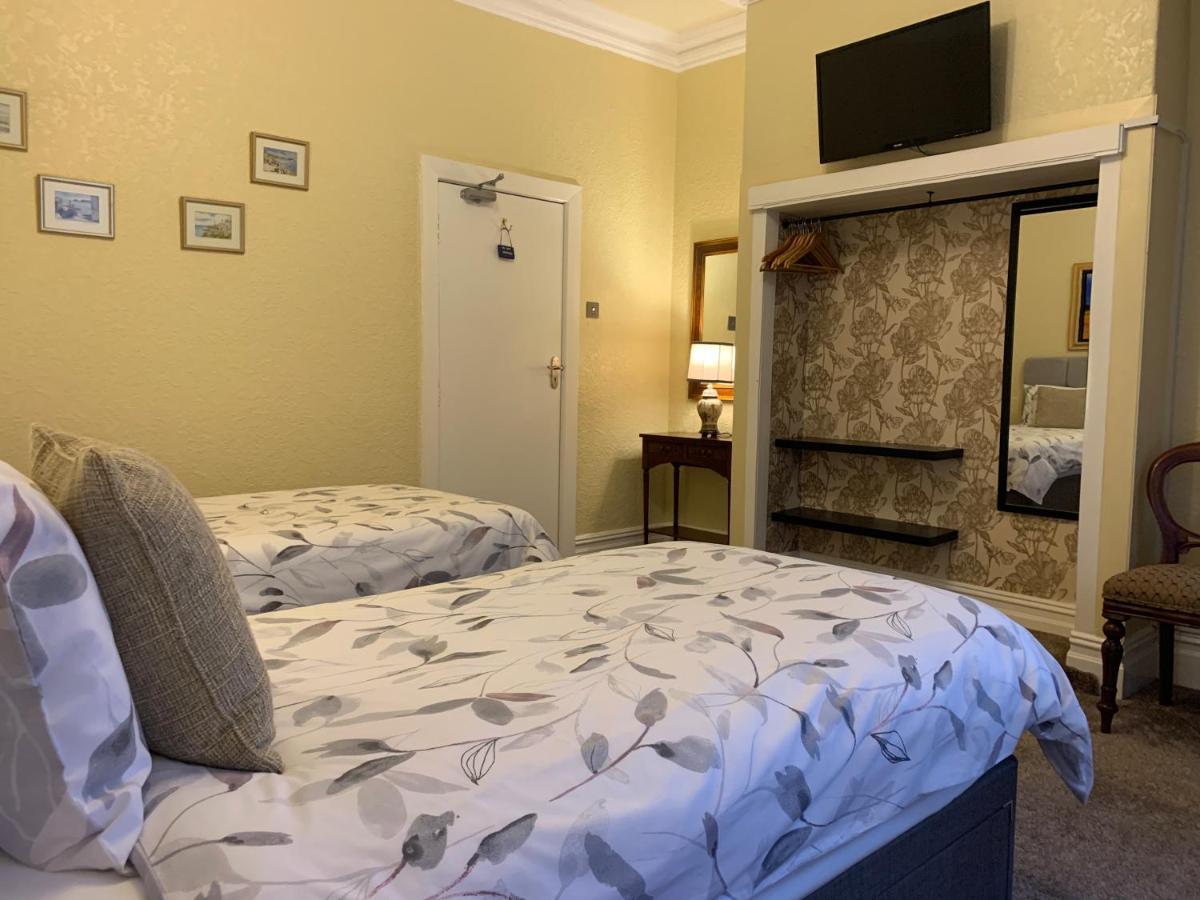 Bed and Breakfast The Gaydon Литам-Сент-Эннс Экстерьер фото
